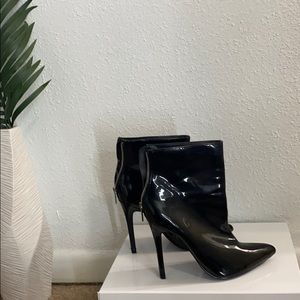 Boots black patent Justfab 8.5